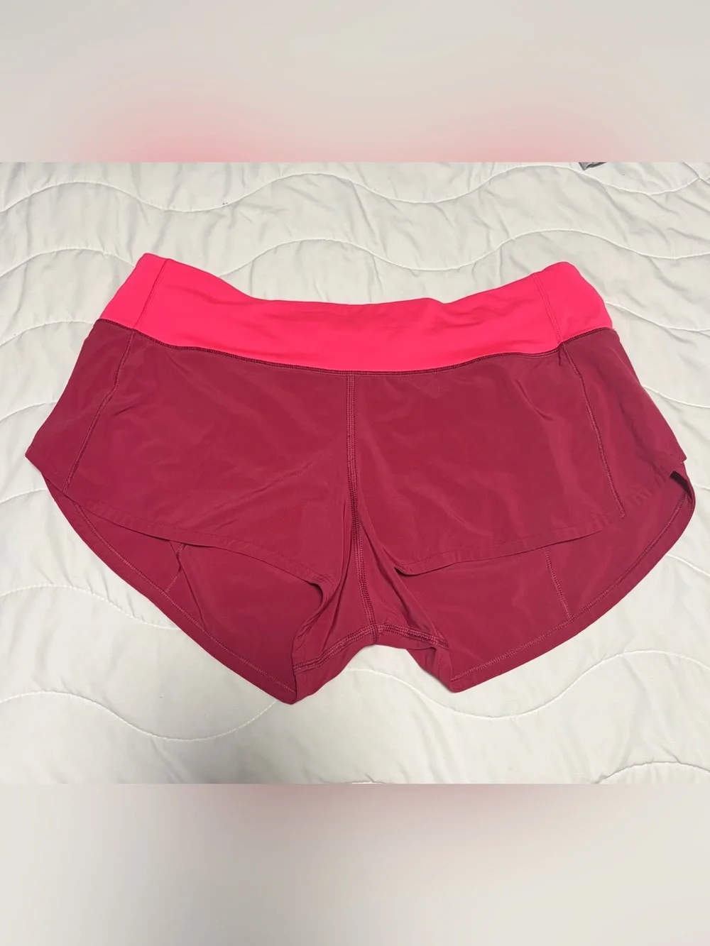Lululemon Shorts Women’s 6 Mulled Wine Run Speed Up Lined Yoga Gym